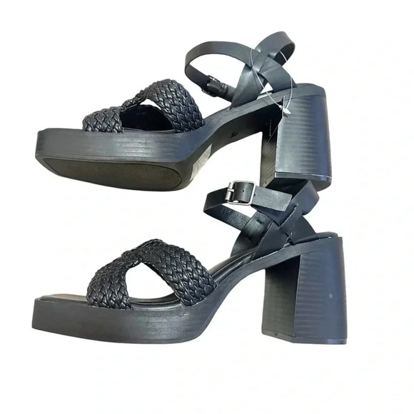 NWT Torrid • Black Crisscross Platform Heel Sandal Size 10.5 Wide Width - Picture 8 of 15